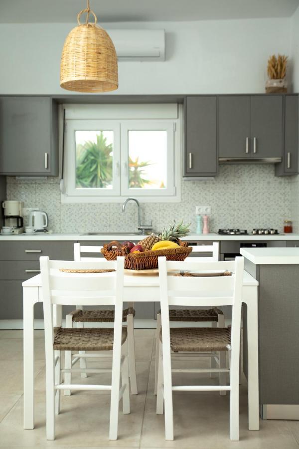 Chic & Spacious House In Rodia Heraklion Екстер'єр фото