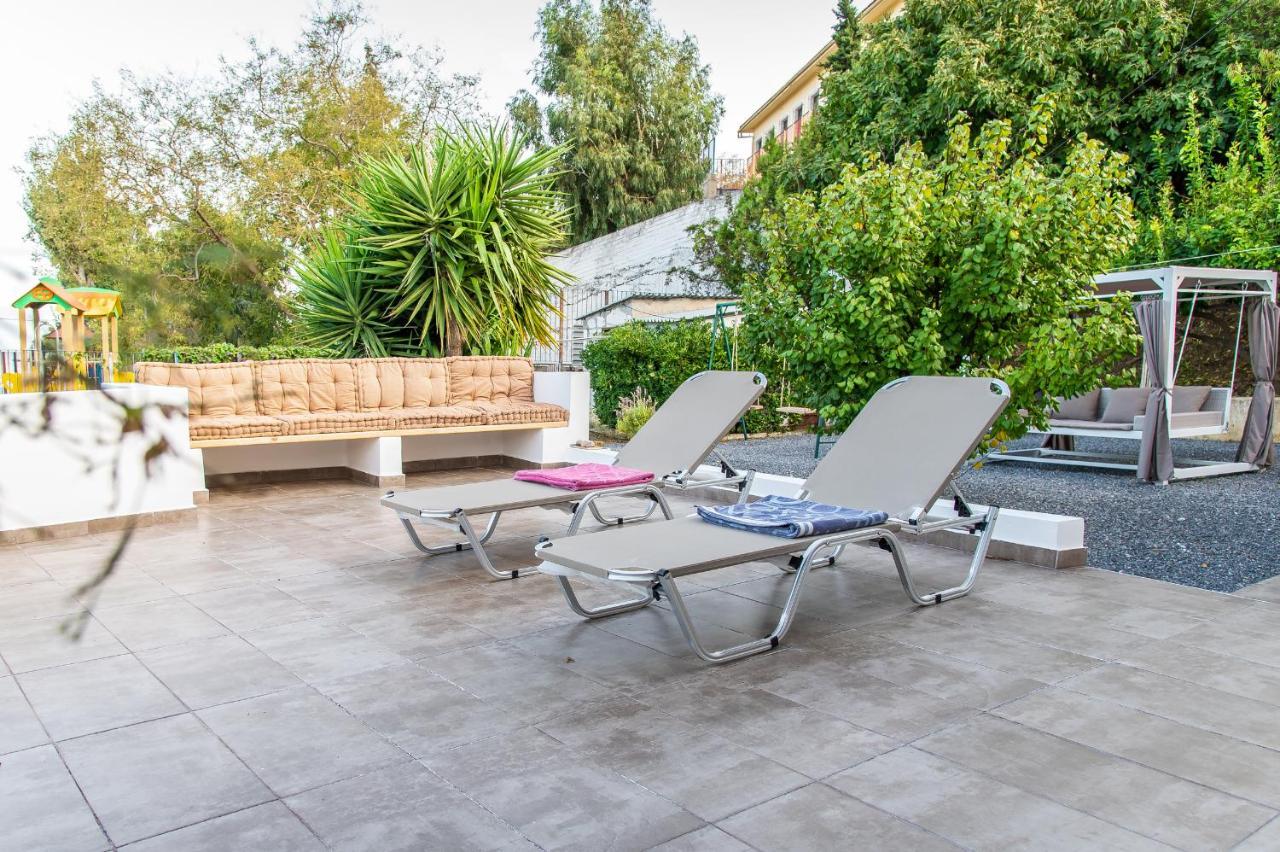 Chic & Spacious House In Rodia Heraklion Екстер'єр фото