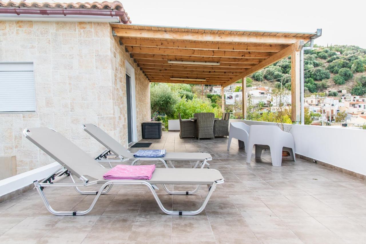 Chic & Spacious House In Rodia Heraklion Екстер'єр фото
